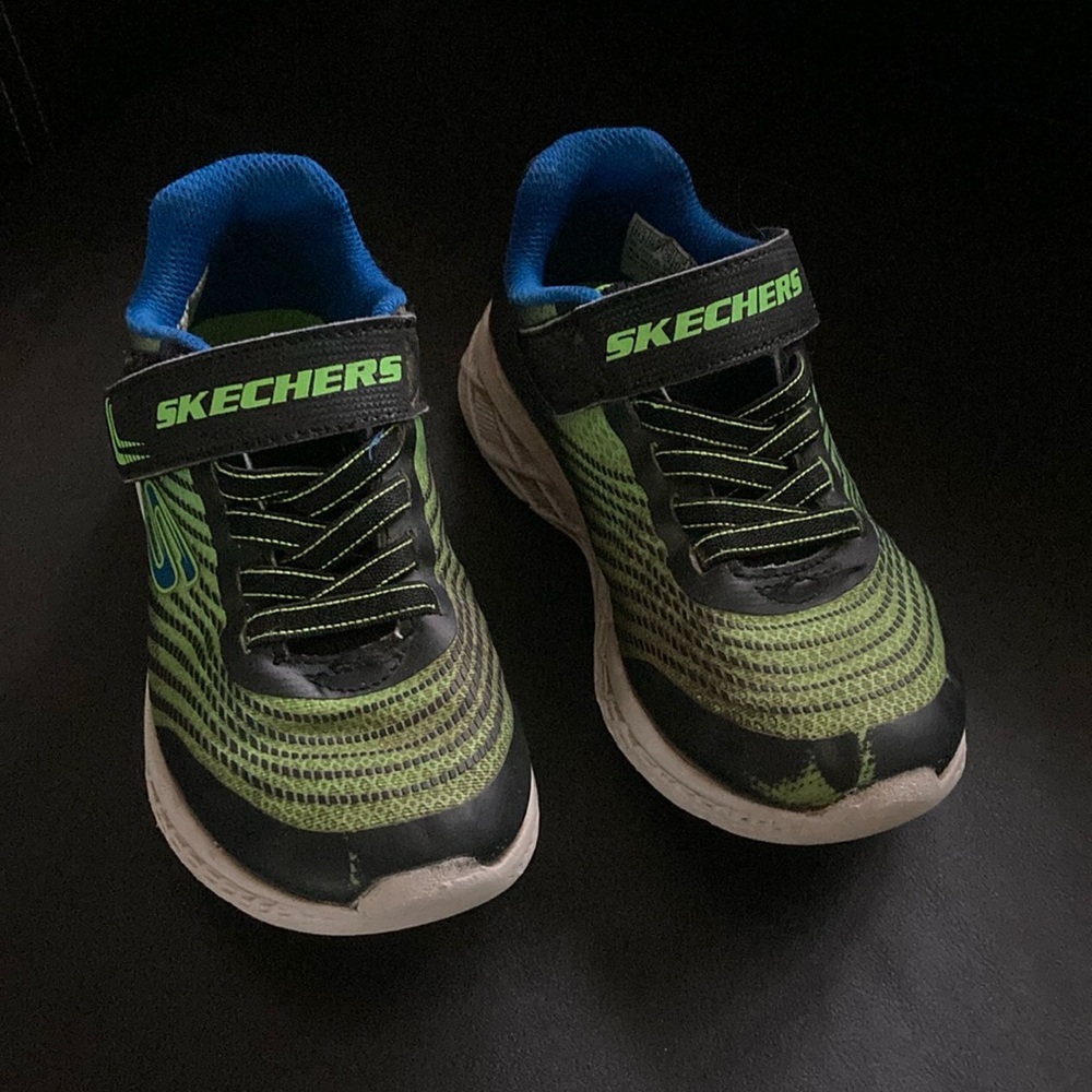 Skechers Green and Black Kids' Sneakers size 11.5